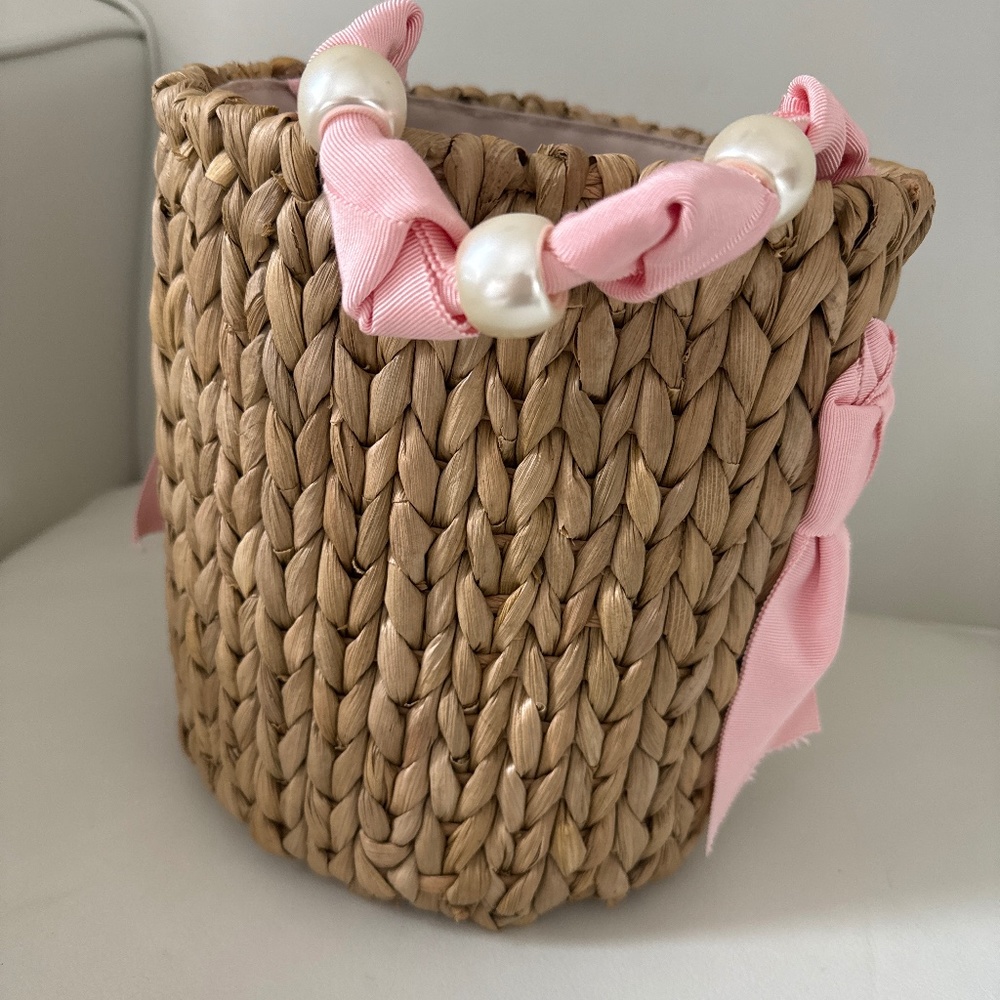 Pamela Munson isla bag